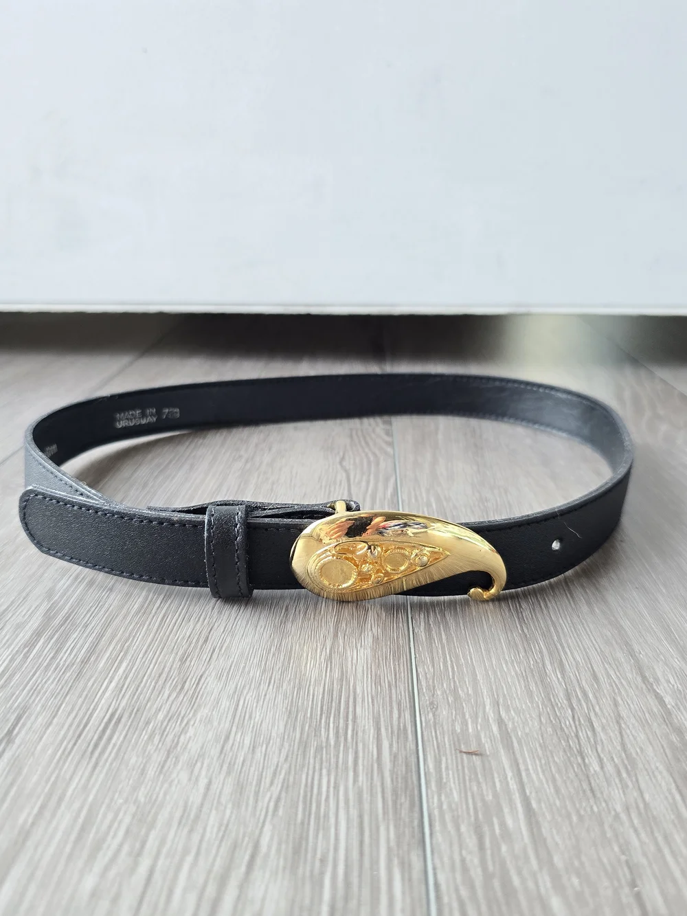 Vintage Gorbani Black Leather Belt Gold Paisley Hook Buckle Statement Sz M 90s